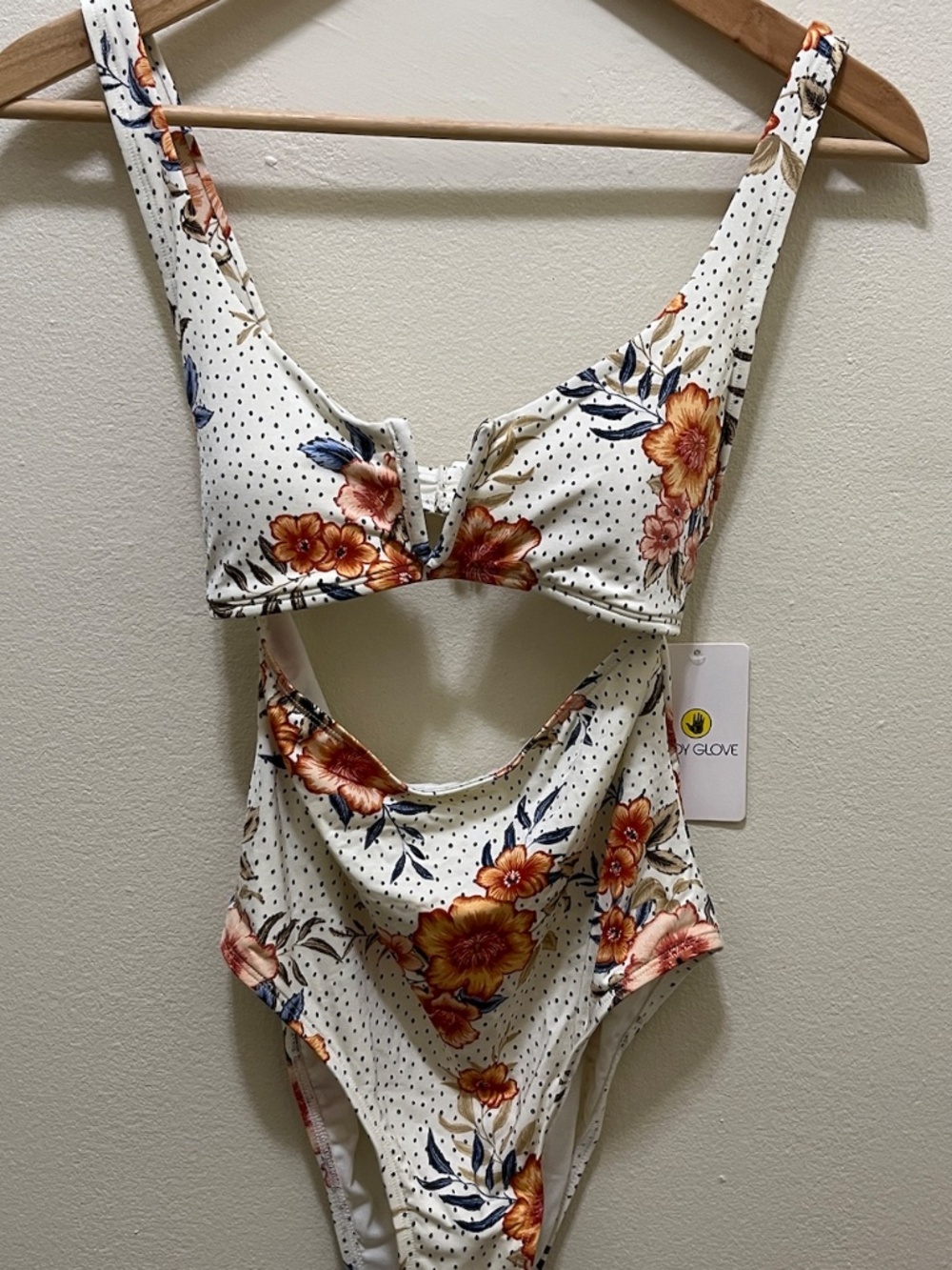 BODY GLOVE women's one piece swimsuit size S Corsica collection NWT
